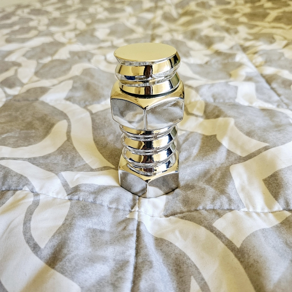 Avon Vintage Collectable - Big Bolt